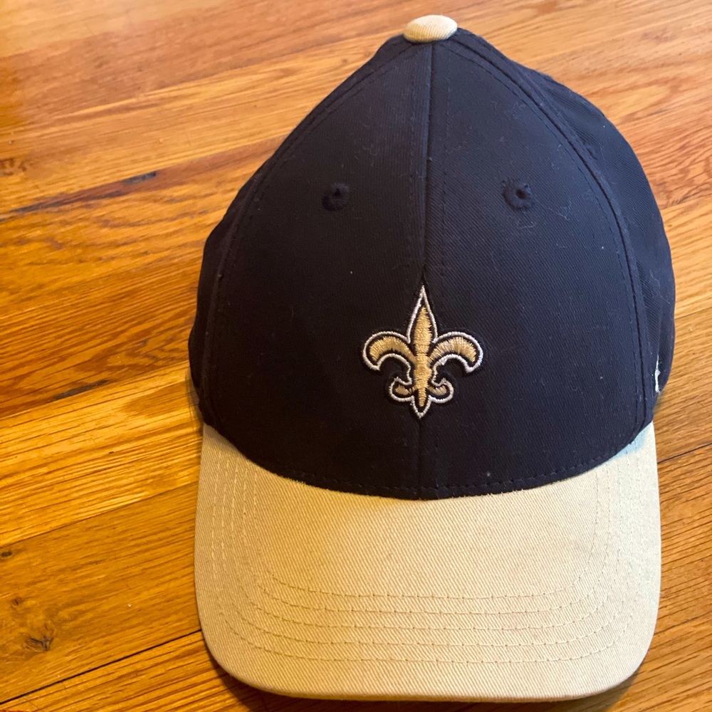 Toddler New Orleans Saints hat Fleur de lis